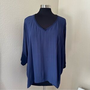Eileen Fisher 100% silk Navy Blue 3/4 Sleeve Top